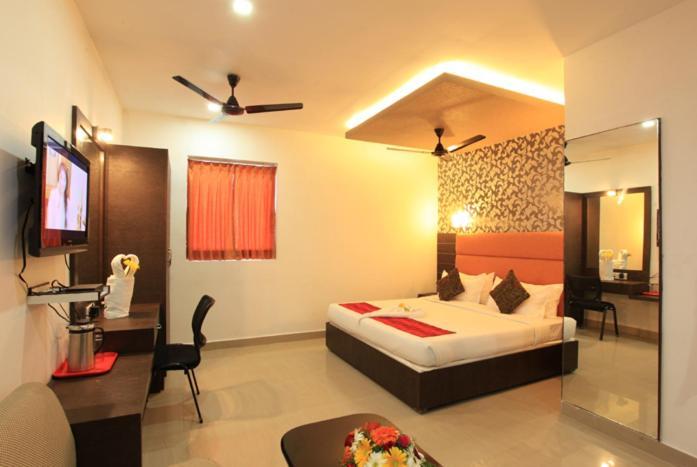 Hotel Sai International Chennai Bagian luar foto